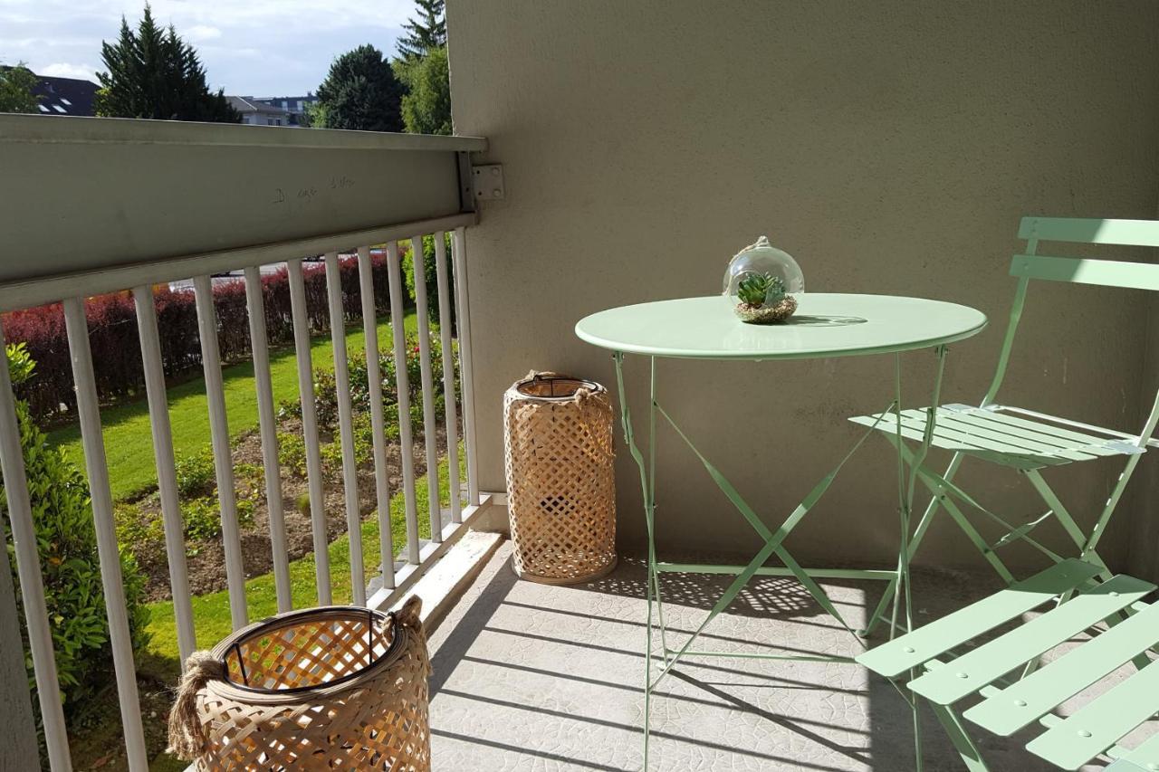 La Roseraie - Apartment 100M From Lake อานซี ภายนอก รูปภาพ