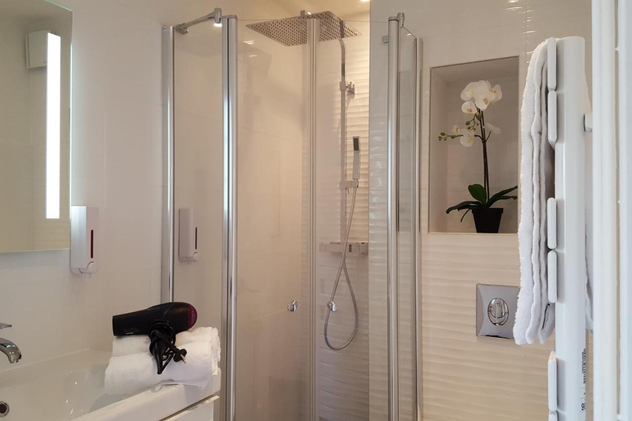 La Roseraie - Apartment 100M From Lake อานซี ภายนอก รูปภาพ